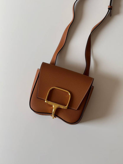 Hermes
della 17cm💥Master quality ✅with box📦
340 dhs🇦🇪

Zain52
♥️♥️♥️