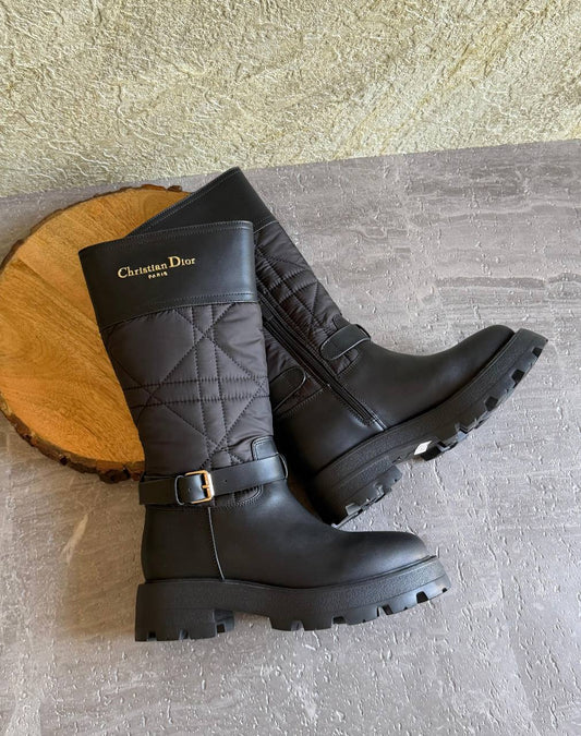 DIOR ⭐️
SuperMaster Quality 💯

750 dhs🇦🇪🇦🇪

Size: 36-41💥
Zain171
♥️♥️♥️