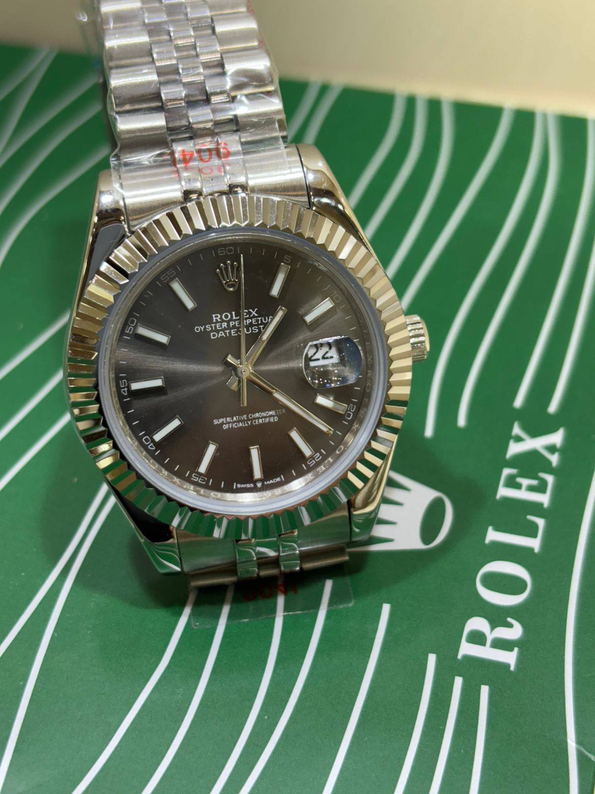 Rolex
male moneyautomatic----🌹🌹🌹

270 dhs❣️

Zain108
♥️♥️♥️