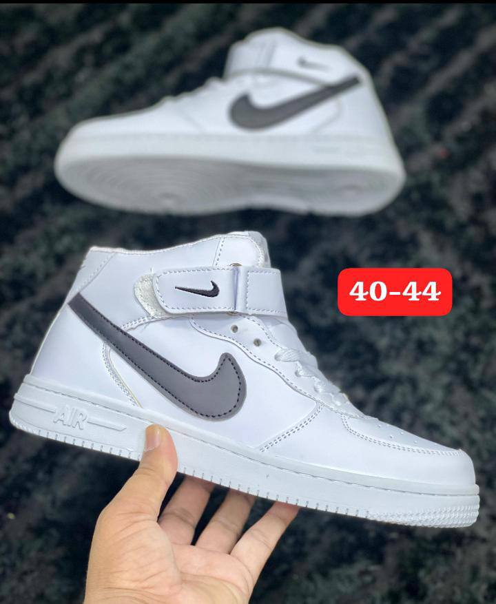 Nike

Size: 36 to 45

70 dhs🇦🇪🇦🇪

Zain27
♥️♥️♥️