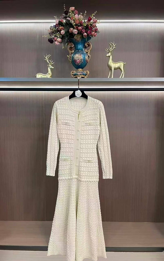 *New collections*                                                
SANDRO
*Super Master quality*
*Sizes: S M L XL* 
530 dhs✅

Zain308
♥️♥️♥️