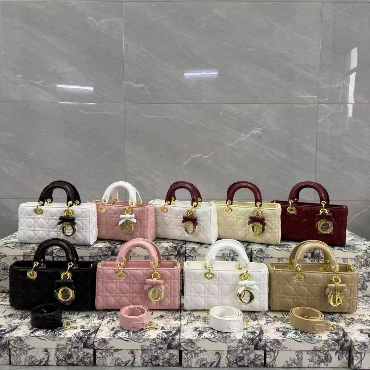 Dior

115 dhs🇦🇪🇦🇪

Zain305
♥️♥️♥️