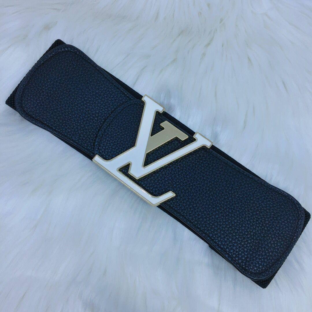 Brand Elastic belt
Width: 8 cm
Long: 115 cm
35 dhs🪙💕
2 pcs 45 dhd🪙💕

Zain115
♥️♥️♥️