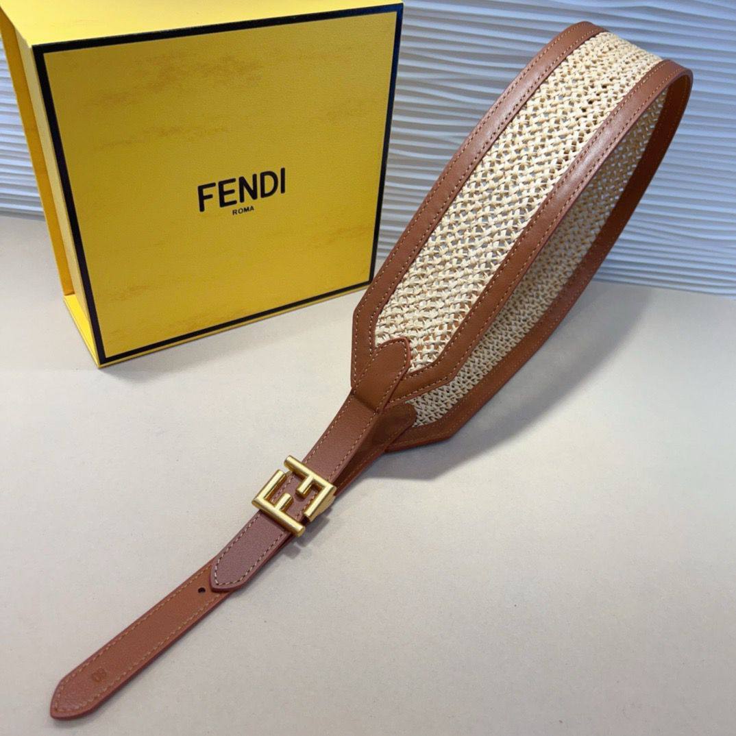 FENDI

Master quality

350 dhs🇦🇪🇦🇪

Zain164
♥️♥️♥️