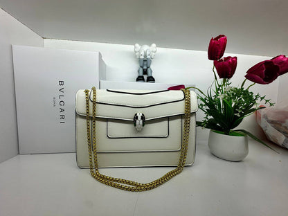 Bvlagri
100 dhs❣️
size:28*19*10
with box🌹
🎁🎁🎁

Zain07
♥️♥️♥️