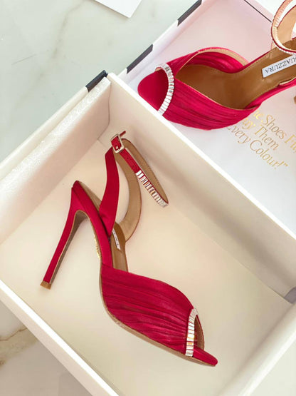Aquazzura now model 
AAA master quality 
Size 36………41 
450 dhs🪙🌨️

Zain180
♥️♥️♥️