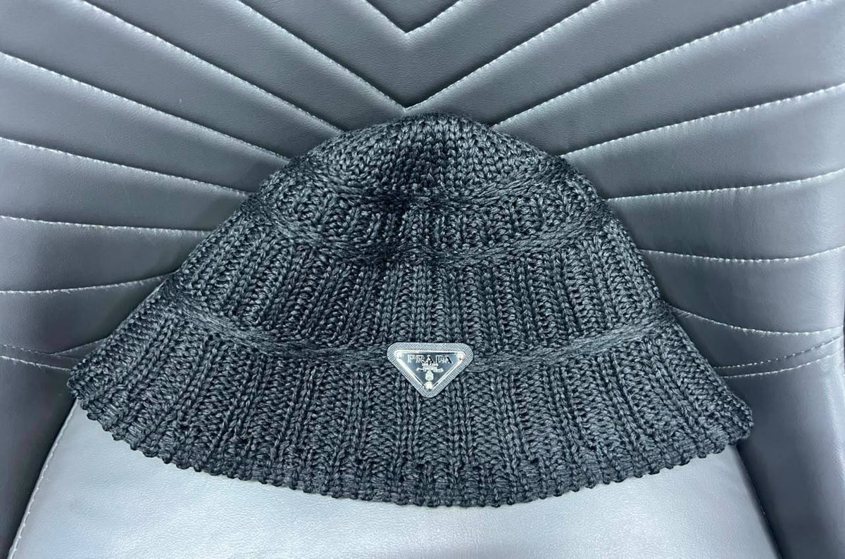 NEW PRADA

HATS

230 dhs🇦🇪

Zain328
♥️♥️♥️