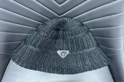 NEW PRADA

HATS

230 dhs🇦🇪

Zain328
♥️♥️♥️