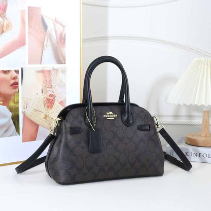 COACH 
GOOD QUALITY 
110 dhs🇦🇪🇦🇪

Zain295
♥️♥️♥️