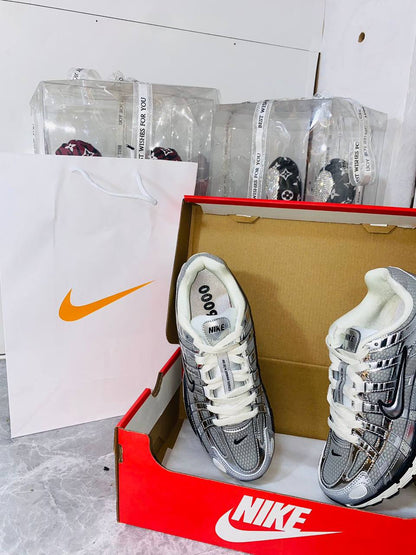 Nike P-6000 ‘Metallic Silver’
36-45 AVAILABLE 🤩
230 dhs✅

Zain242
♥️♥️♥️