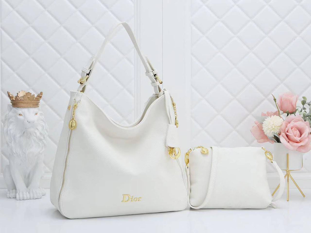 Dior

AVAILABLE

110 dhs🇦🇪
 
HIGH QUALITY
Zain169
♥️♥️♥️