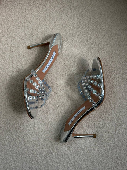 Aquazzura
𝑨𝑨𝑨 𝑸𝑼𝑨𝑳𝑰𝑻𝒀
𝑺𝑰𝒁𝑬 {36 𝒕𝒐 42}
𝑯𝑬𝑬𝑳 8.5 𝑪𝑴
490 dhs🇦🇪

Zain81
♥️♥️♥️