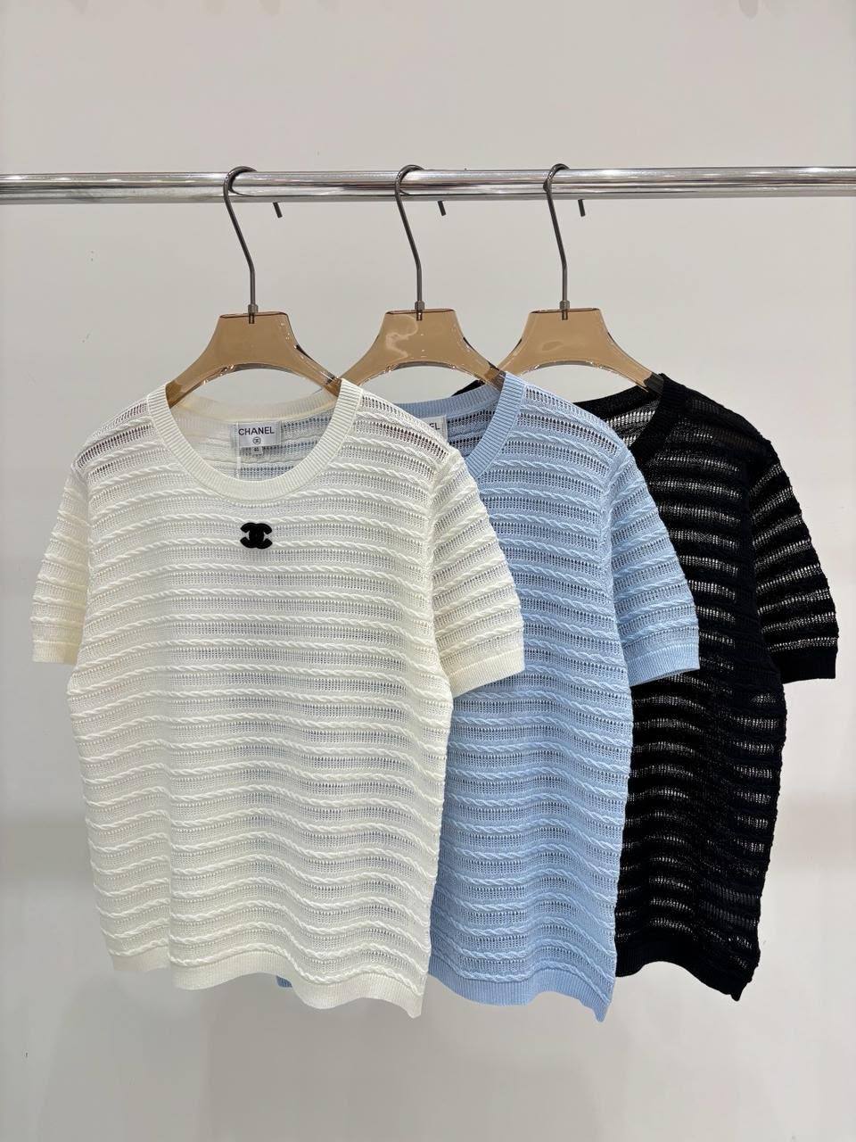 *New collections*                                                
CHANEL
*Super Master quality*
*Sizes: S M L* 
380 dhs✅

Zain308
♥️♥️♥️