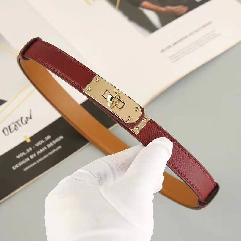 Hermes Belt
65 dhs✅

with box
🎁🎁🎁

Zain235
♥️♥️♥️