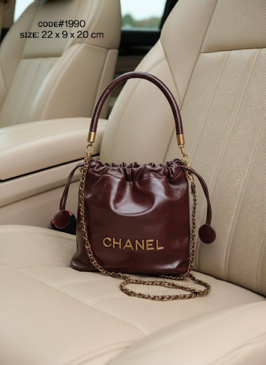 Chanel 22 ᴍɪɴɪ ʜᴀɴᴅ
ʙᴜᴄᴋᴇᴛ sʜᴏᴜʟᴅᴇʀ ᴄʀᴏssʙᴀɢ
ɢʟᴏssʏ ʟᴇᴀᴛʜᴇʀ ᴍᴀᴛᴇʀɪᴀʟ
ᴛᴡɪsᴛ ʟᴏᴄᴋ ᴡ/ ʟᴏɴɢ ᴄʜᴀɪɴ sᴛʀᴀᴘ
sɪᴢᴇ: 22 ᴄm

70 dhs🪙🌨️

Zain31
♥️♥️♥️
