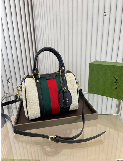 Gucci
105 dhs🪙🌨️ 
high quality  
33Cm

Zain26
♥️♥️♥️