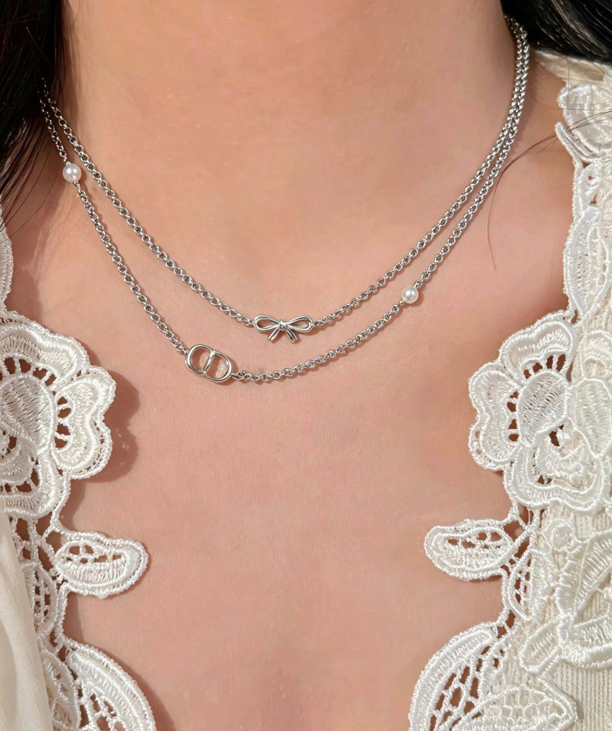 Dior ❤️‍🔥
Necklace 🐦‍🔥
Bracelet ❤️‍🔥
Master quality 💯
With normal boxes 📦 
85 dhs🇦🇪🇦🇪

With master box 🗃️ 
105 dhs🇦🇪🇦🇪

Zain216
♥️♥️♥️