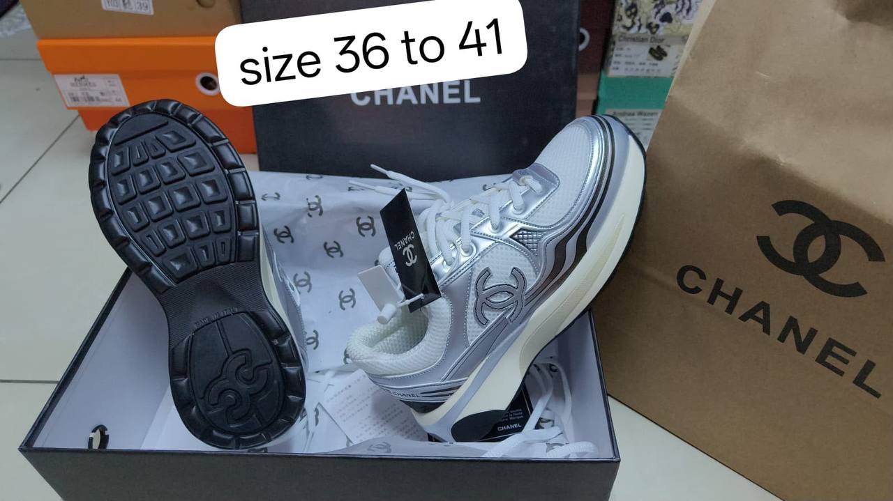 Chanel 

Size 36 to 41 

190 dhs🇦🇪🇦🇪

Zain146
♥️♥️♥️