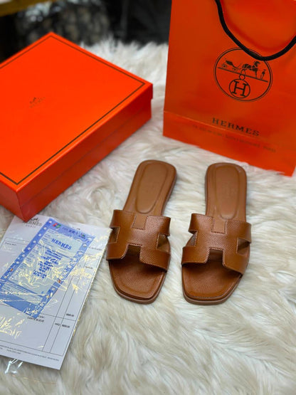 Hermes
Size:36 to 41
90 dhs🇦🇪🇦🇪

Zain241
♥️♥️♥️