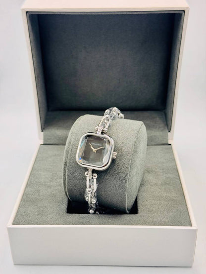 Tiffany ladies 
55 dhs🇦🇪🇦🇪

Zain08
♥️♥️♥️