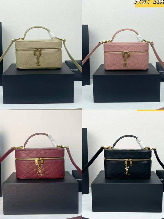 YSL
Master
260 dhs💓
#18cm

#with box
🎁🎁🎁

Zain228
♥️♥️♥️