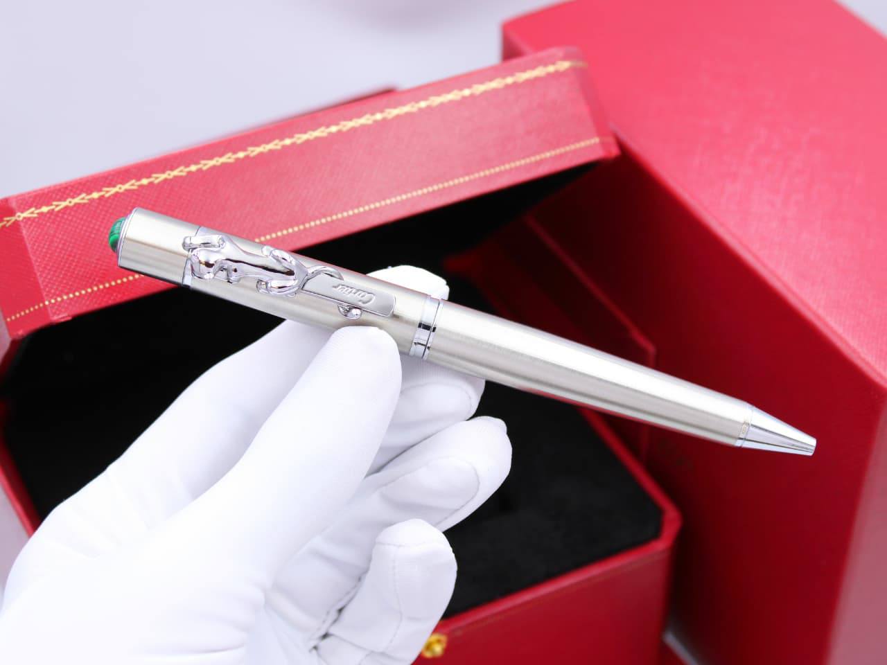Cartier
Master pen
with Brand box 🎁
95 dhs✅

Zain304
♥️♥️♥️