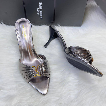 OFFER 
Discount
140 dhs🪙🖤
SIZE 36-41 available
Limit Stock

Zain88
♥️♥️♥️