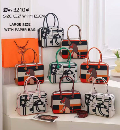 HERMES ʙᴀʀᴇɴɪᴀ
ᴀɴᴅ ᴛᴏɪʟᴇ ʀᴏᴄᴏʙᴀʀ ᴘʟᴜᴍᴇ
ʜᴀɴᴅʙᴀɢ ᴡɪᴛʜ ʟᴏɴɢ sᴛʀᴀᴘ
ʜᴏʀsᴇ ᴘʀɪɴᴛ ᴄᴀɴᴠᴀs
ᴀɴᴅ ᴘᴀʟʟᴀᴅɪᴜᴍ ʜᴀʀᴅᴡᴀʀᴇ


SMALL sɪᴢᴇ ᴘʀɪᴄᴇ: *105 ᴅʜs* 
              ( ᴡɪᴛʜ BOX )
🎁🎁🎁

MEDIUM sɪᴢᴇ ᴘʀɪᴄᴇ: *115 ᴅʜs* 
              ( ᴡɪᴛʜ BOX )
🎁🎁🎁

LARGE sɪᴢᴇ ᴘʀɪᴄᴇ: *