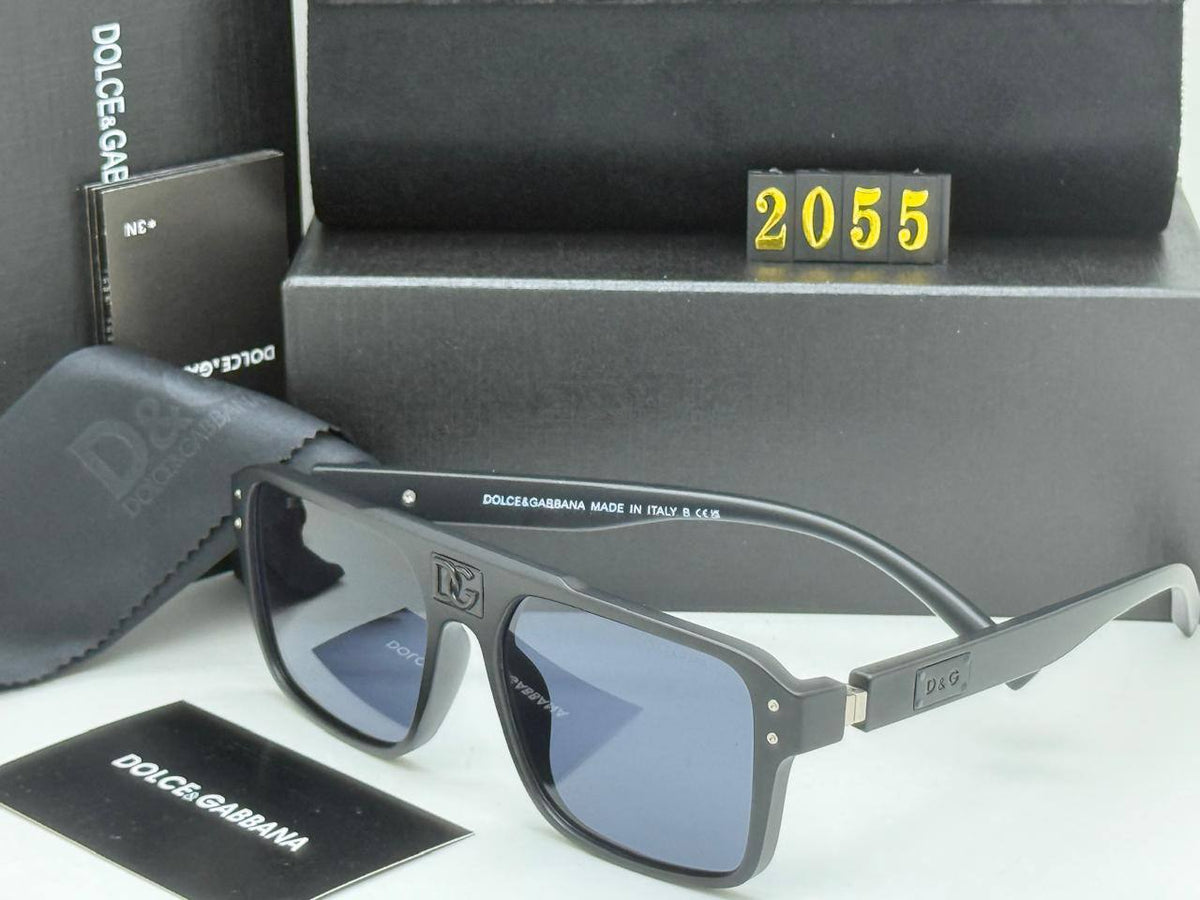 For men 
sunglass d&g 

with box 
55 dhs🇦🇪🇦🇪

Zain29
♥️♥️♥️