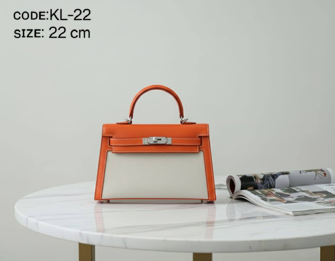 HERMES ᴋᴇʟʟʏ
sɪʟᴠᴇʀ ʜᴀʀᴅᴡᴀʀᴇ
ᴍᴀᴛᴛᴇ ʜᴀʀᴅ ʟᴇᴀᴛʜᴇʀ
ᴀɴᴅ ᴄᴀɴᴠᴀs ᴍᴀᴛᴇʀɪᴀʟ
ᴡɪᴛʜ ʟᴏɴɢ ʙᴇʟᴛ sᴛʀᴀᴘ
sɪᴢᴇ: 22 cm
ᴡɪᴛʜ BOX
🎁🎁🎁

85 dhs❣️

Zain31
♥️♥️♥️