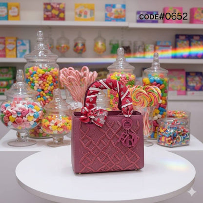 Chanel ᴛᴏᴘ ʜᴀɴᴅ
ᴡᴀʟʟᴇᴛ ғʟᴀᴘ  ᴛᴡɪsᴛ ʟᴏᴄᴋ
ʟᴀᴍʙsᴋɪɴ ᴍᴀᴛᴇʀɪᴀʟ
ᴍᴀᴛᴛᴇ ɢᴏʟᴅ ʜᴀʀᴅᴡᴀʀᴇ
sɪᴢᴇ : 21.5
ᴡɪᴛʜ BOX
🎁🎁🎁

95 dhs🪙🖤

Zain31
♥️♥️♥️