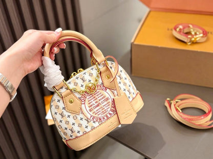 LV ALMA 
NEW DESIGN MINI SIZE MASTER QUALITY 
210 dhs🇦🇪🇦🇪

Zain295
♥️♥️♥️