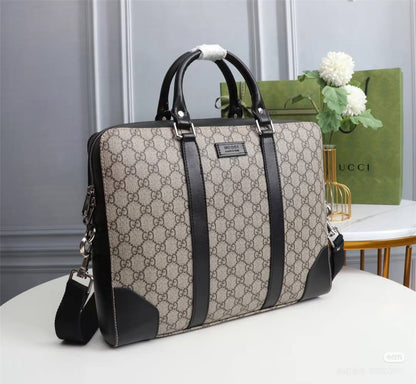 LV Master Bags 
New Stock
For Price 👇 WTSP Text Zain 0568585901

Zain10
♥️♥️♥️