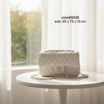 CHANEL ᴄʟᴀssɪᴄ
ᴅᴏᴜʙʟᴇ ғʟᴀᴘ ɢᴏʟᴅ ʜᴀʀᴅᴡᴀʀᴇ
LAMBSKIN LEATHER ᴍᴀᴛᴇʀɪᴀʟ
sɪᴢᴇ : 25 cm

70 dhs✅

Zain31
♥️♥️♥️