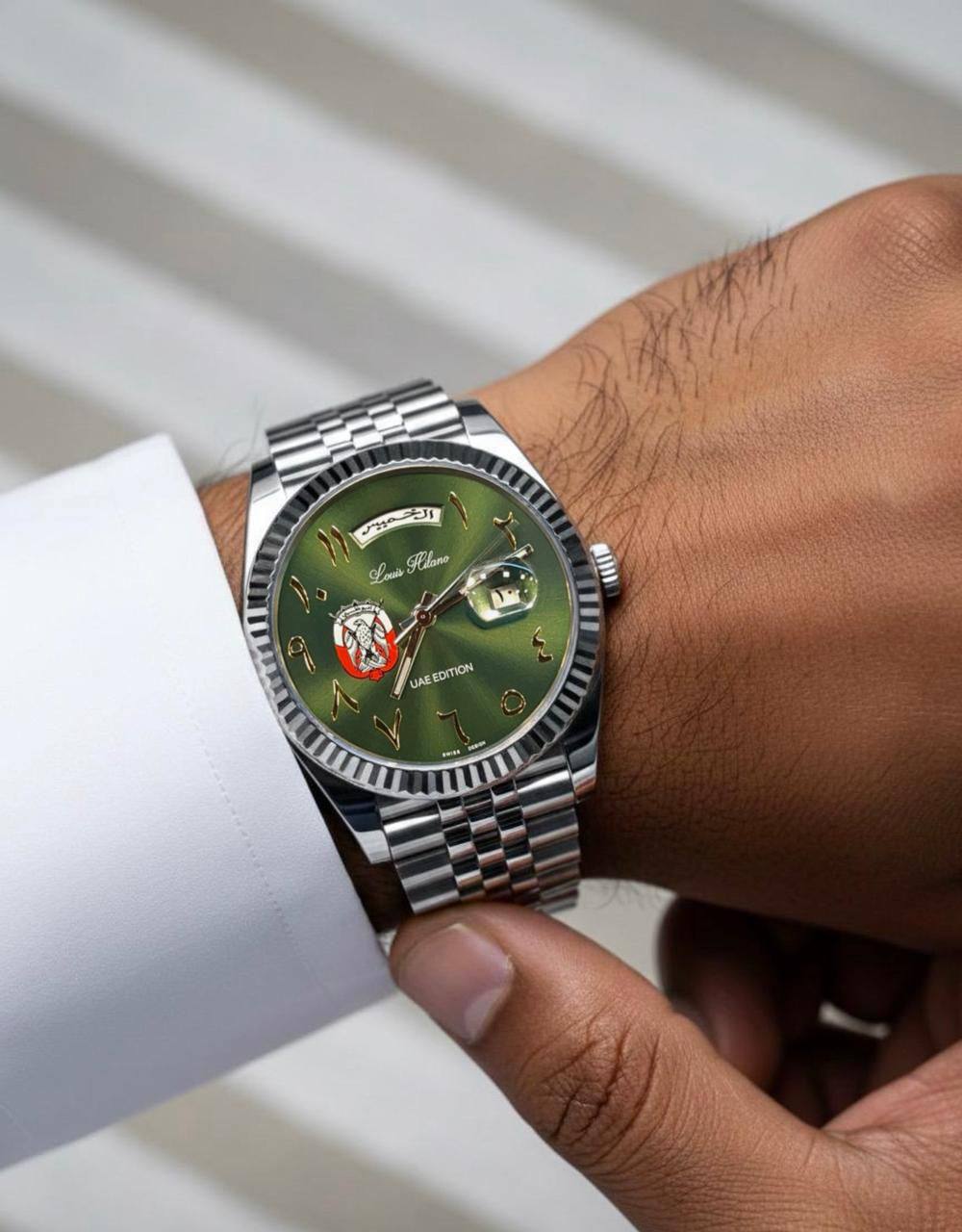 Louis Hilano watch for men
 ( UAE SPECIAL EDITION) 
260 dhs🪙💚

Zain59
♥️♥️♥️