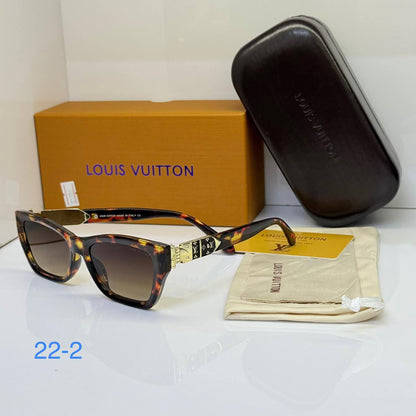SUNGLASSES 🕶️
GOOD QUALITY 
50 dhs✅

Zain40
♥️♥️♥️