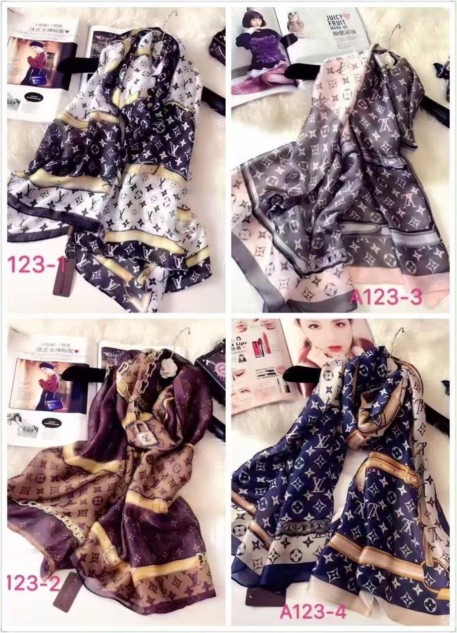 Silk scarf 
40 dhs🇦🇪🇦🇪

Zain93
♥️♥️♥️