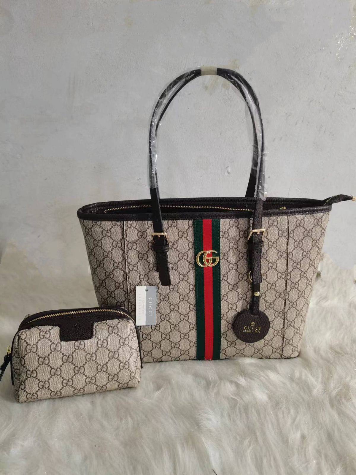 Gucci
2in1
75 dhs❣️

Zain50
♥️♥️♥️