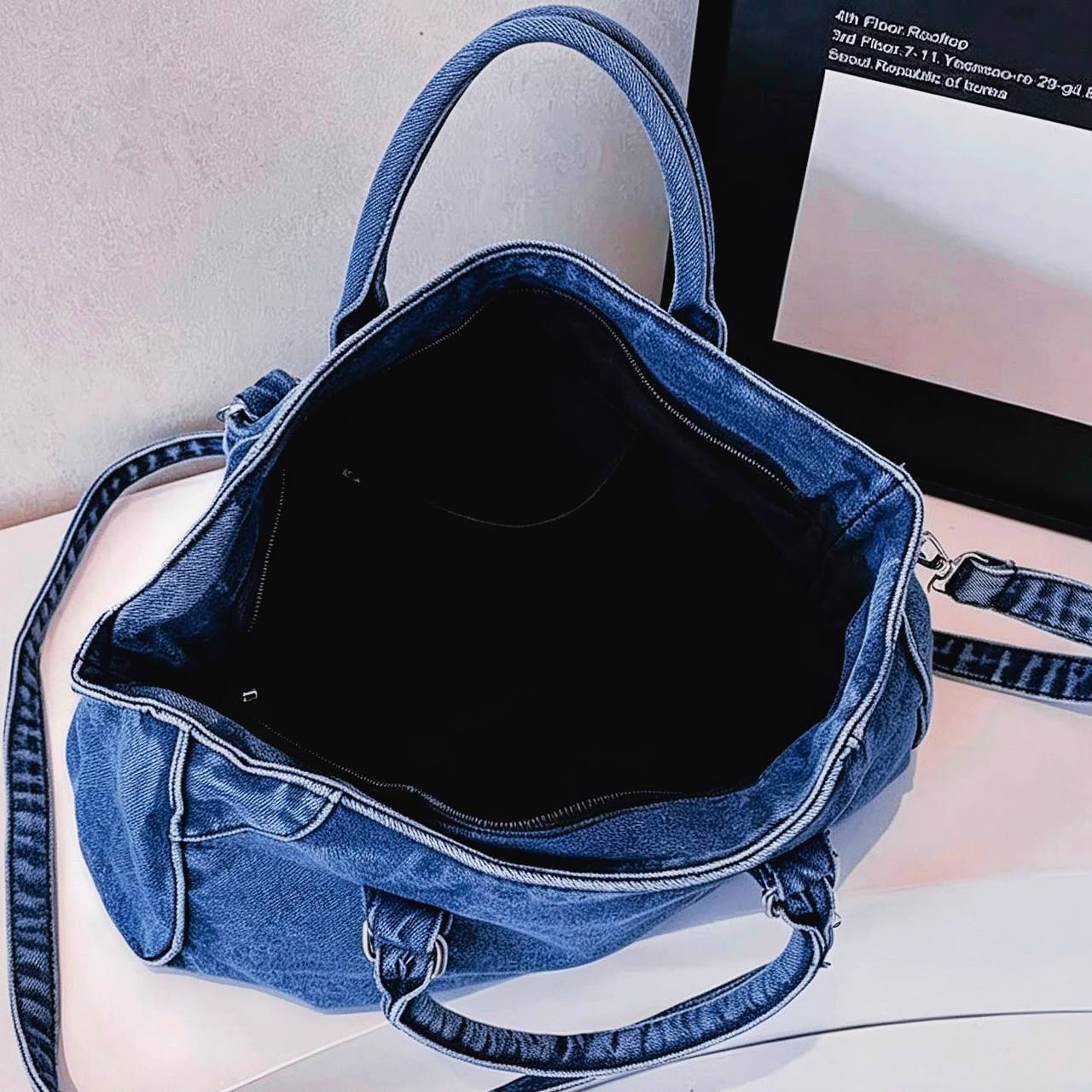 CHANEL 
COPY ONE 
150 dhs💓

Zain39