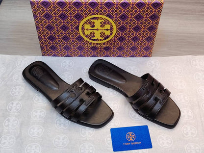 Tory Burch 
Size 36 To 41
90 dhs✅

Zain16
♥️♥️♥️