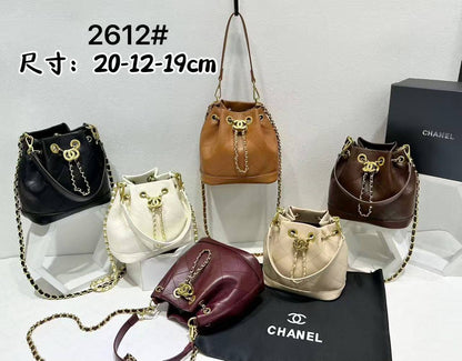 Chanel
with box
110 dhs🇦🇪🇦🇪

Zain143
♥️♥️♥️