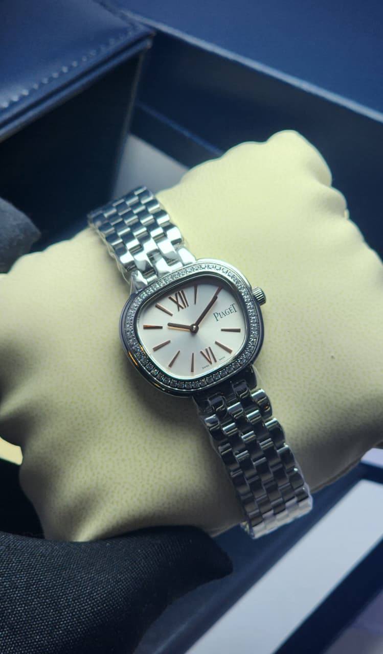 Piaget watch for ladies 
good quality 
260 dhs🪙🖤

Zain59
♥️♥️♥️