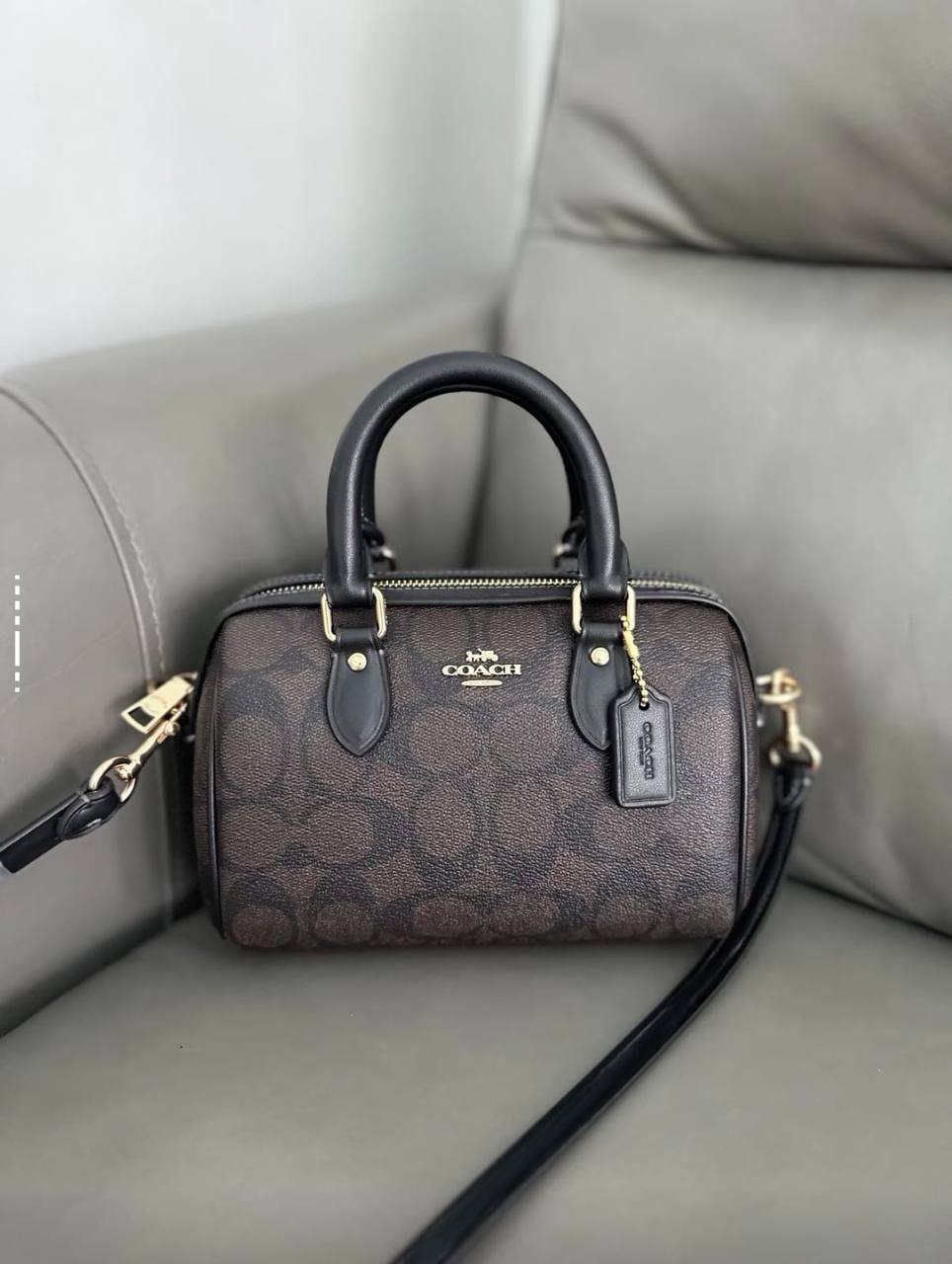 Coach
High quality
With box 
90 dhs💓

Zain50
♥️♥️♥️