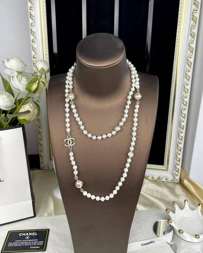 MASTER CHANEL
NECKLACE ✨💫
WITH BOX AND PAPER BAG🛍️🎁
120 DHS✅

Zain89
♥️♥️♥️