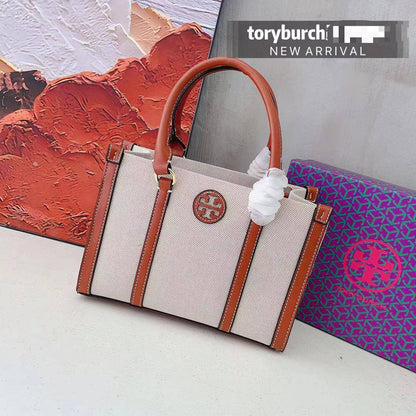 🎉 Offer 🎊 Toryburch Tote
1️⃣ First quality＋🎁
size : 26*22 / 23*20 cm
70 dhs🪙🌺
with box 🎁
Limit Stock

Zain115
♥️♥️♥️