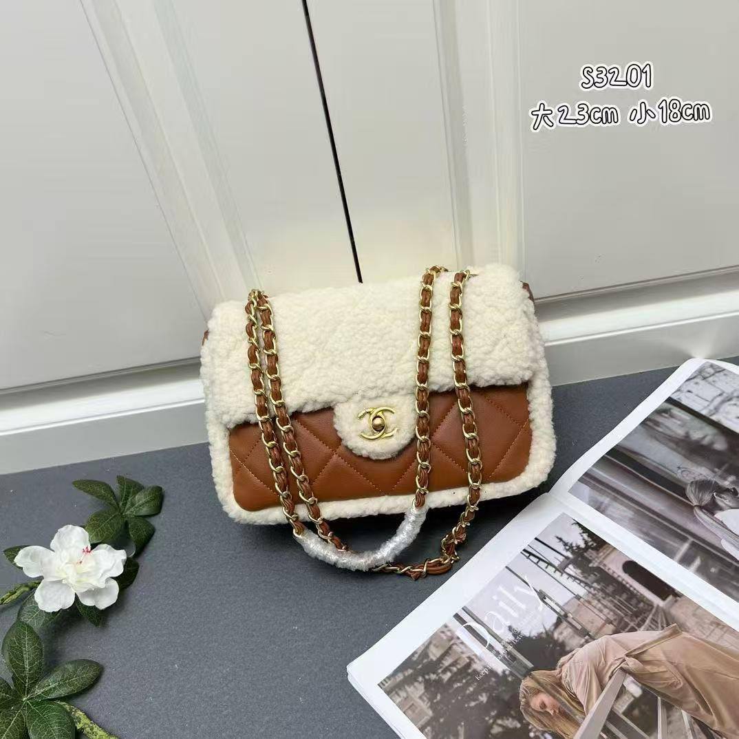 chanel 
Master
300 dhs🪙🌨️
#23cm❤️🥳

Zain228
♥️♥️♥️