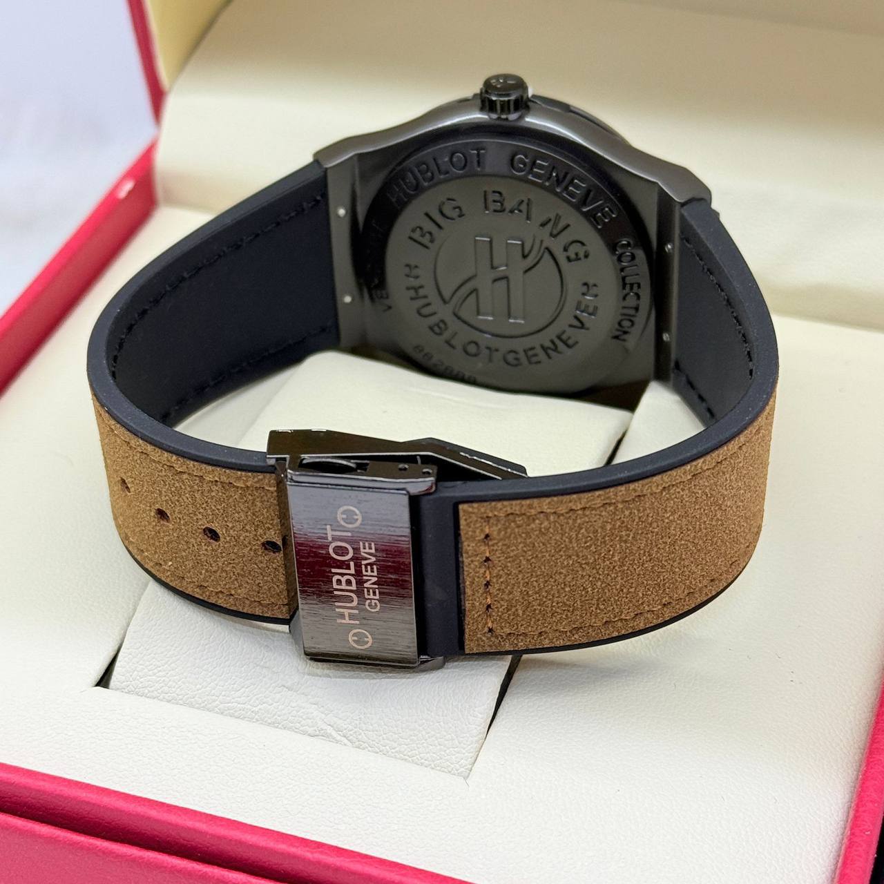 NEW CAME 
HUBLOT MEN WATCH 
GOOD QUALITY 
70 dhs🪙

Zain40
♥️♥️♥️