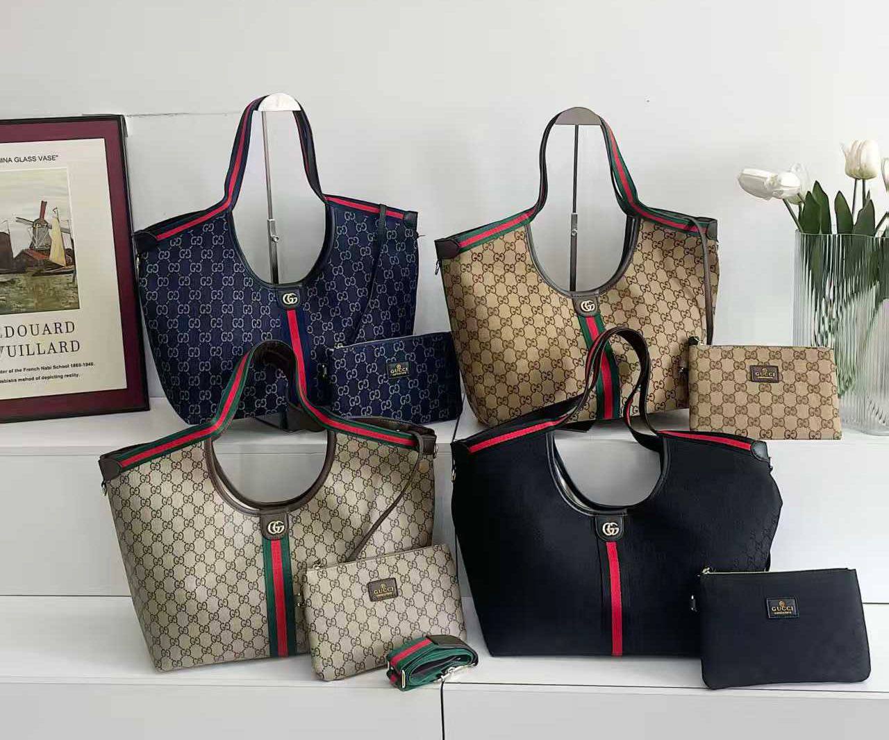 Gucci

95 dhs✅

size 50×29×13cm

Zain42
♥️♥️♥️