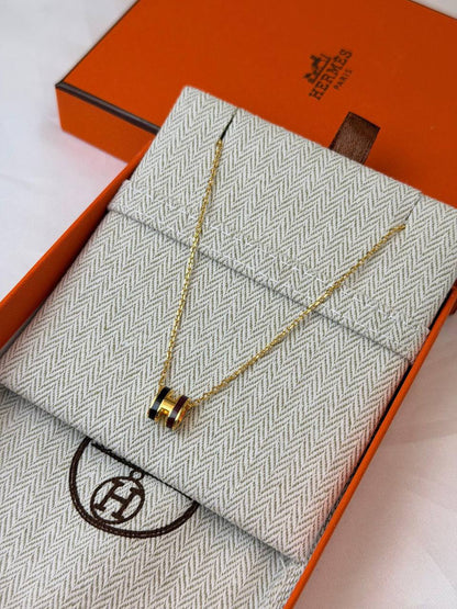 *HERMES* 🧡
↗️ *Super Master Quality ®️*
* *New Collection* 
Mini H Necklace & Earings Double Color 

*170 dhs🪙🌨️* Set (Necklace & Earings) with Normal Box & Bag
*190 dhs🪙🌨️* Set (Necklace & Earings) with Good Box & Bag

Zain106
♥️♥️♥️