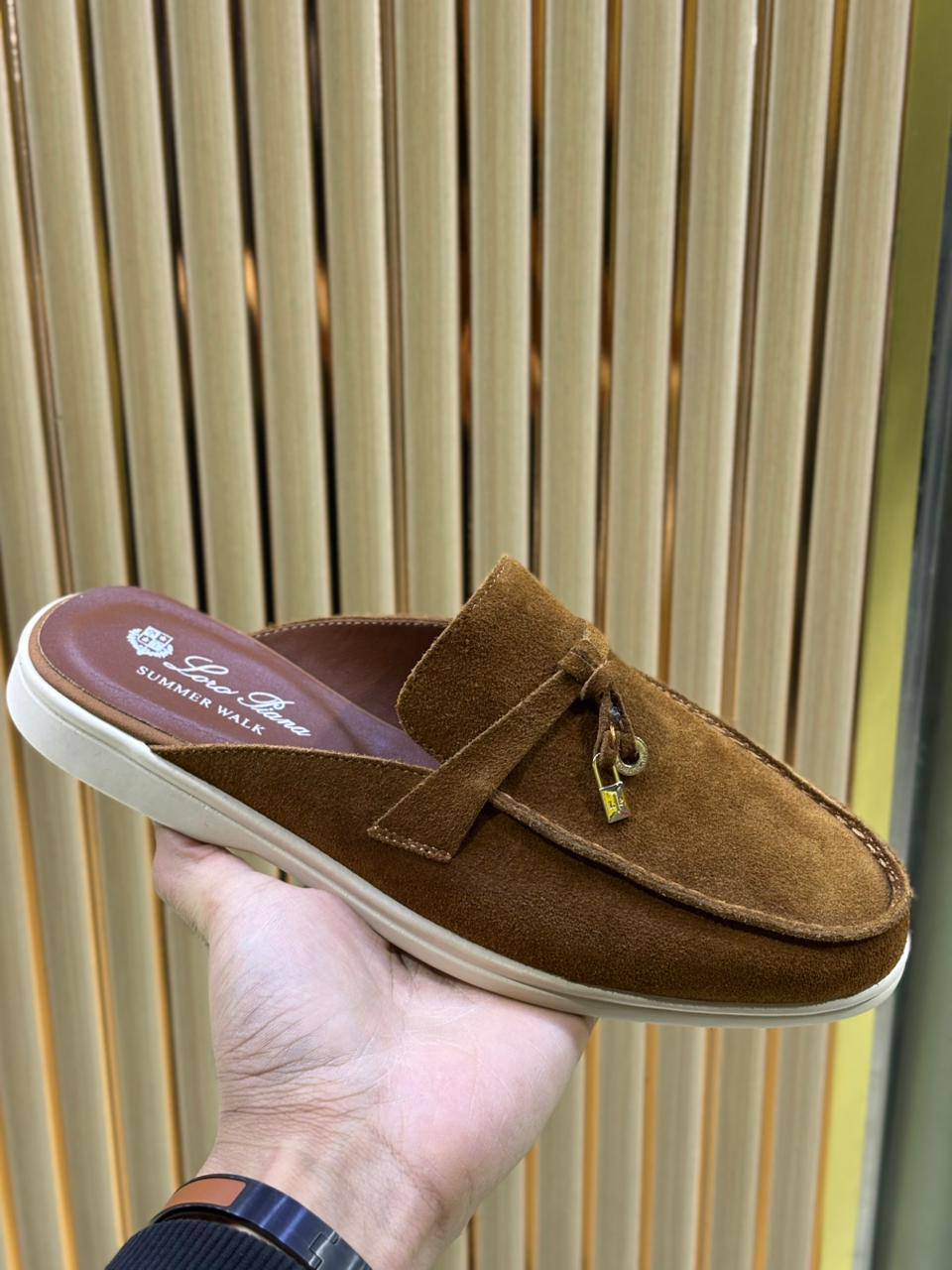 Loro Piana
Size:36 to 42
130 dhs🌺

Zain241
♥️♥️♥️